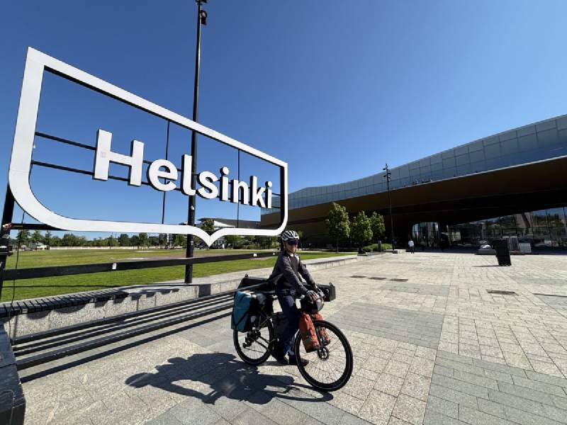 Helsinki 字牌前。