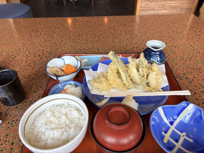 13:30,午餐的天婦羅定食。