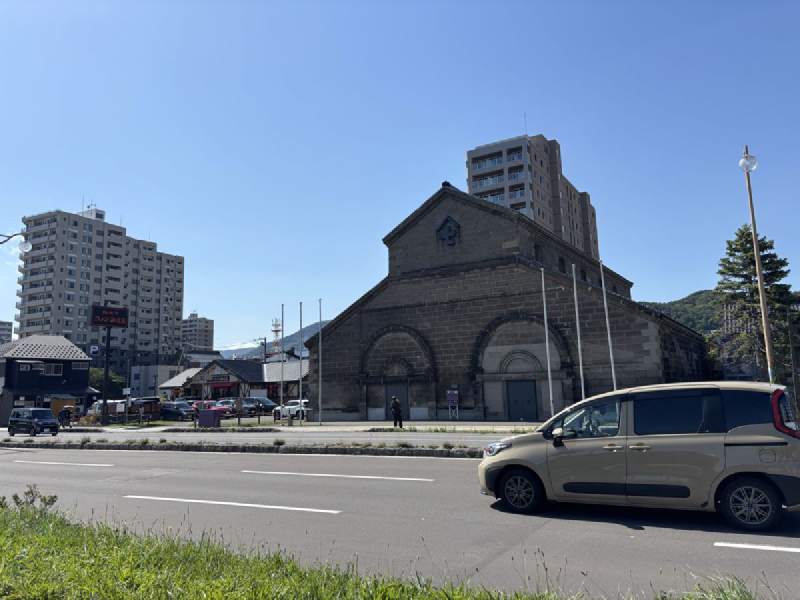 11:07,運河邊的石造老建築。